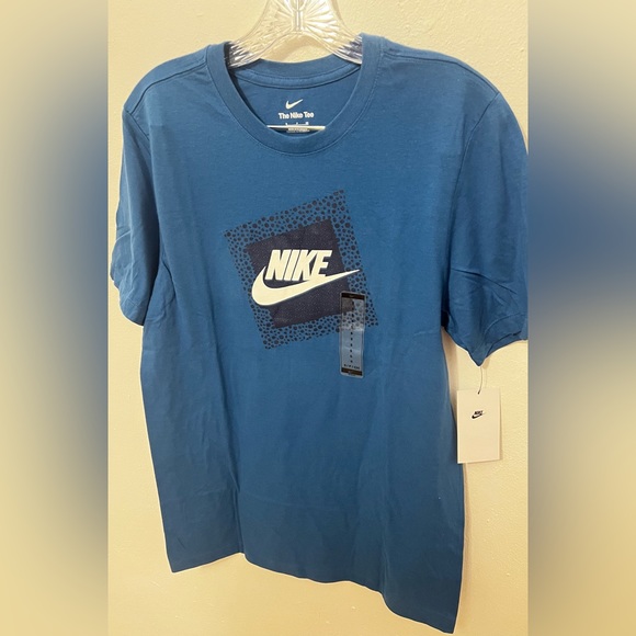 NWT- Nike Men’s Short Sleeve Tee Swoosh Logo Graphic Printed Size Small - Picture 4 of 7